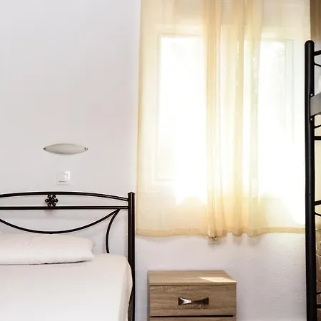Anna Pousi Studios & Apartment Ormos Panagias Exterior photo