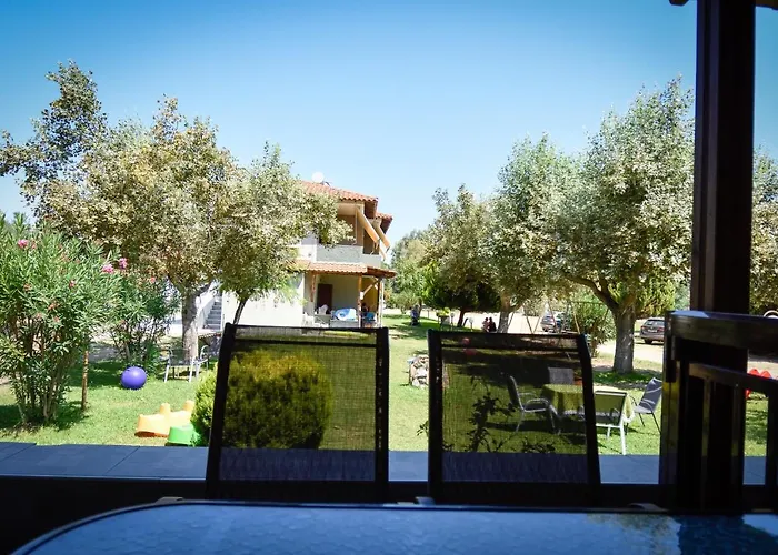 Anna Pousi Studios & Apartment